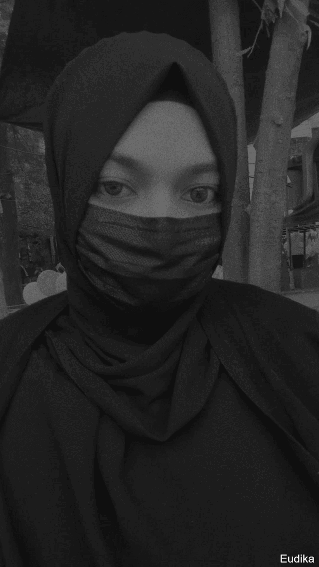 Dilruba Shoshi