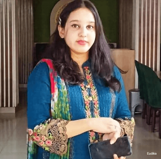 Nainika Khan