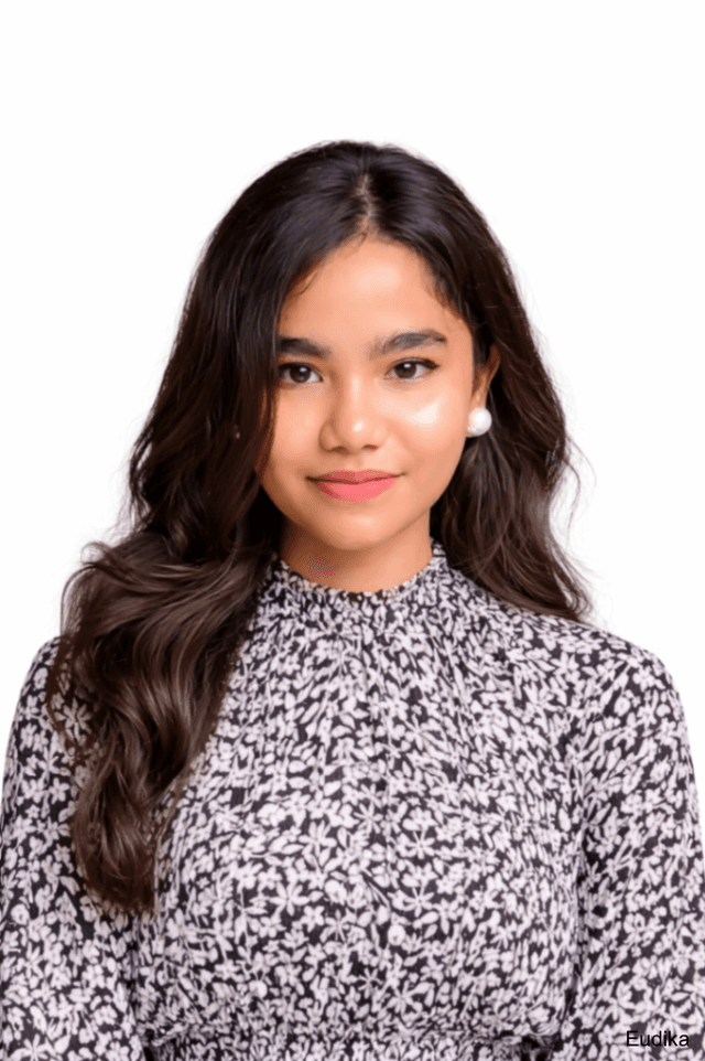 Nadia zaman